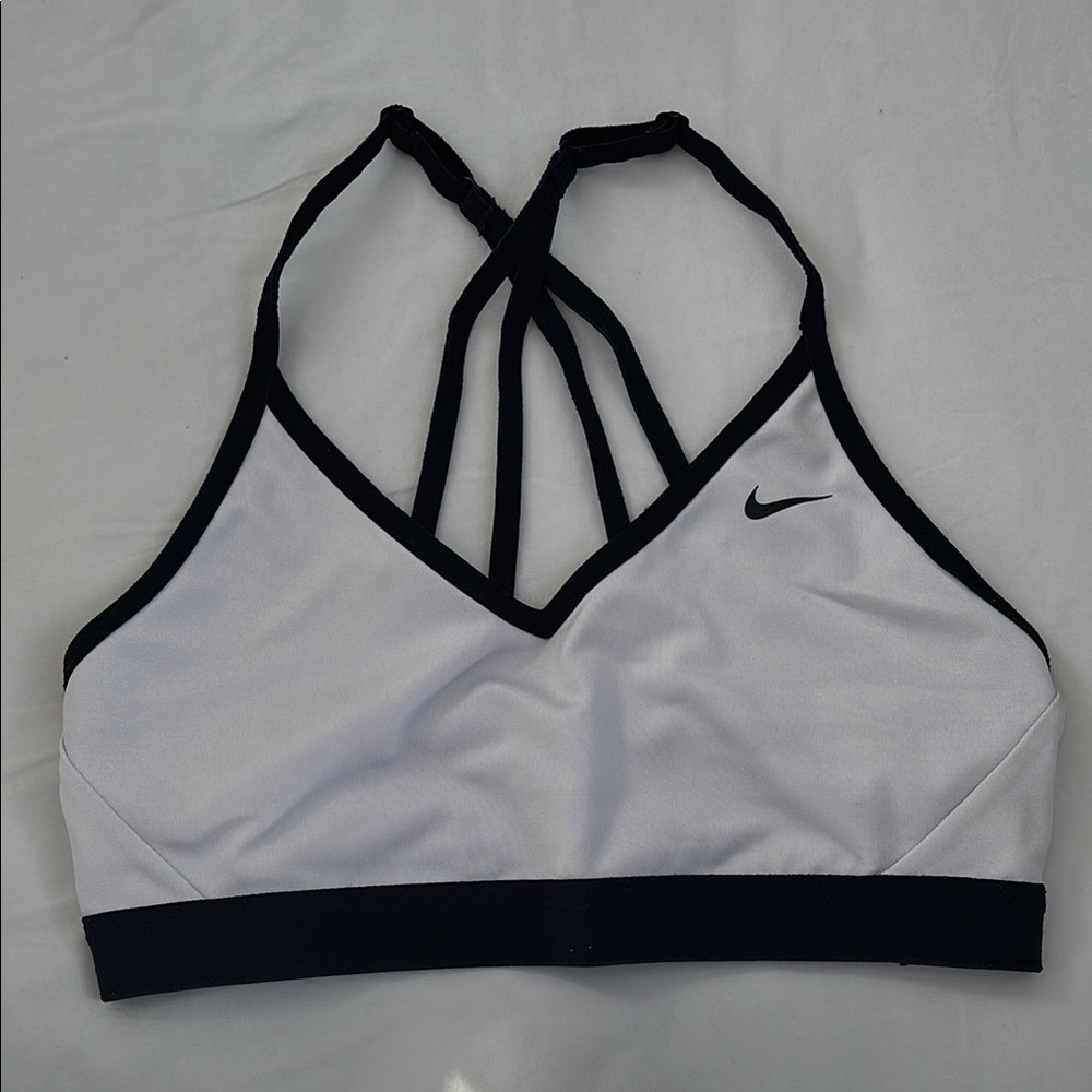 Nike Dri-Fit Light Support Sports Bra